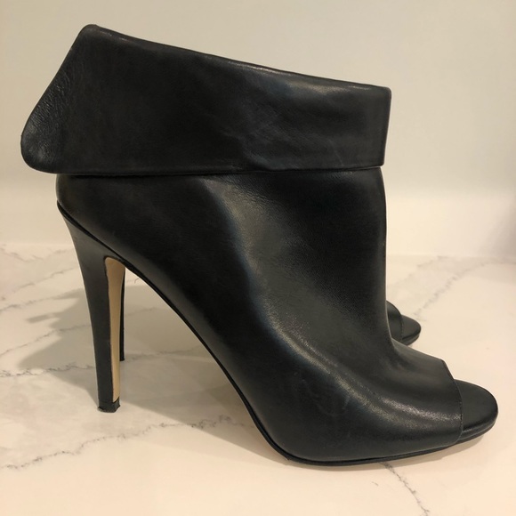 ivanka Booties Size 9 - Picture 1 of 3